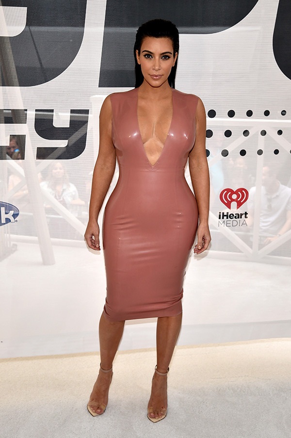 Kim Kardashian phủ nhận tiêm botox khi mang thai