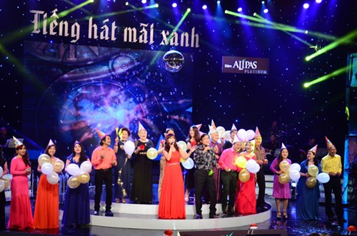 Tiếng hát mãi xanh - lối đi riêng của giải trí Việt