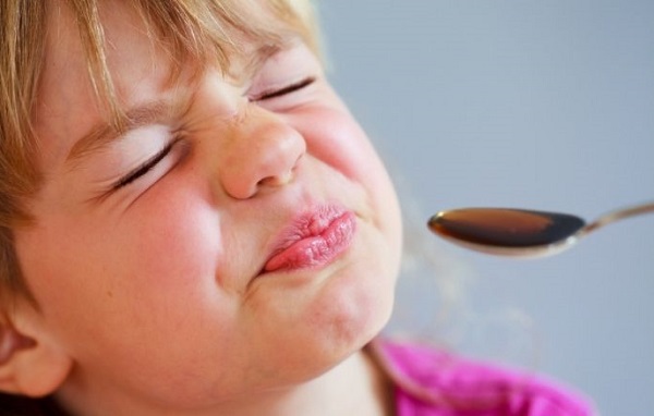 Trẻ biếng ăn có nên cho uống thuốc bổ?