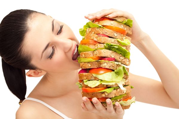 8 lý do khiến bạn ăn nhiều vẫn cảm thấy đói