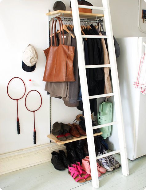13 ý tưởng cất giữ đồ vừa đẹp vừa tiện không cần tủ quần áo