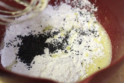 Cách làm bánh kẹp cuộn bằng chảo chống dính 