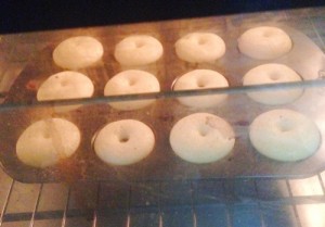 Cách làm bánh donut nướng