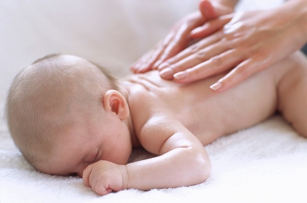 Cách hạ sốt nhanh cho trẻ sơ sinh cực hiệu quả