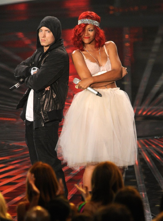 Nhìn lại chặng đường trưởng thành của Rihanna thông qua VMAs