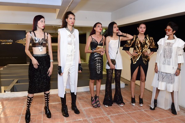 Vietnam's Next Top Model 2015 tập 5: Thử thách với 27 tầng cầu thang bộ