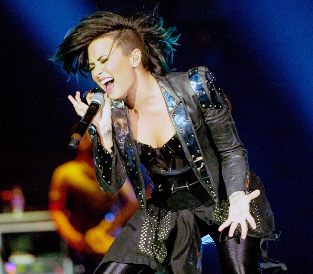 Demi Lovato - những dấu mốc quan trọng trong cuộc đời