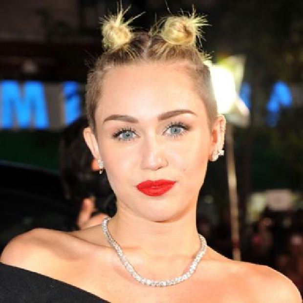 Miley Cyrus: Sự biến đổi phong cách ngoạn mục của cựu công chúa Disney