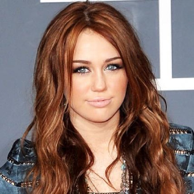 Miley Cyrus: Sự biến đổi phong cách ngoạn mục của cựu công chúa Disney