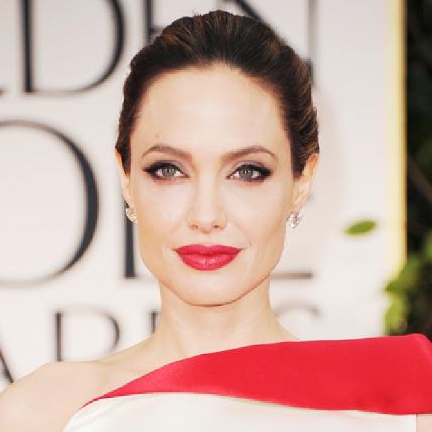 Angelina Jolie: Vẻ đẹp mặn mà theo thời gian