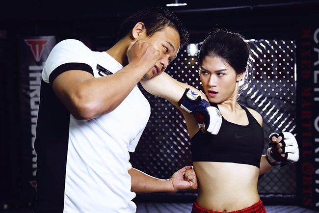 Ngọc Thanh Tâm tập boxing để tăng cường sức khoẻ