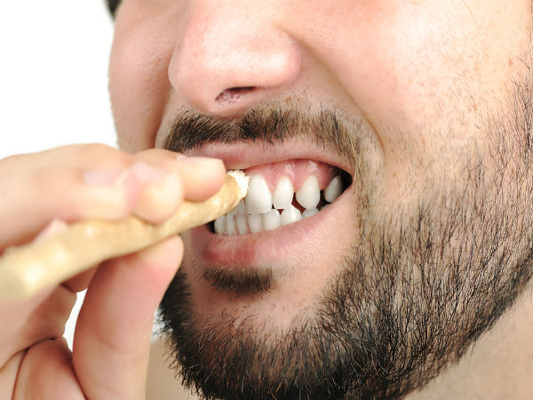 Những loại cây có thể làm tăm xỉa răng vừa sạch vừa chữa được bệnh
