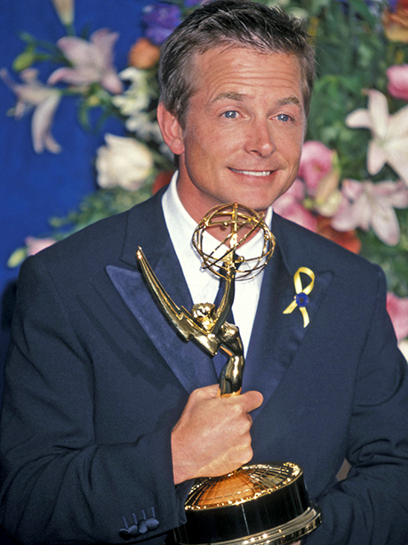 Nhìn lại những hình ảnh đáng nhớ của lễ trao giải Emmy năm 2000