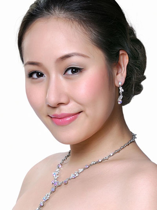 4 nhan sắc Việt Nam đăng quang Hoa hậu được lòng công chúng