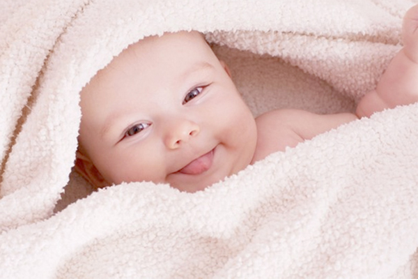 10 cách giúp mắt trẻ nhỏ luôn khỏe mạnh ngay từ khi sinh ra