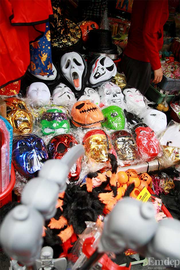 Thị trường đồ trang trí Halloween: Đồ kinh dị tiếp tục lên ngôi