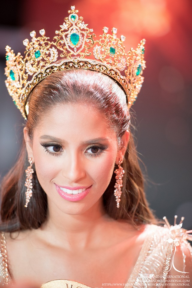 Người đẹp Dominican đăng quang Miss Grand International 2015