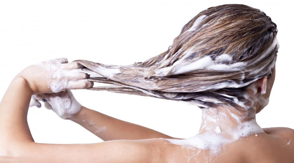 7 tuyệt chiêu khắc phục tóc hư tổn tại nhà