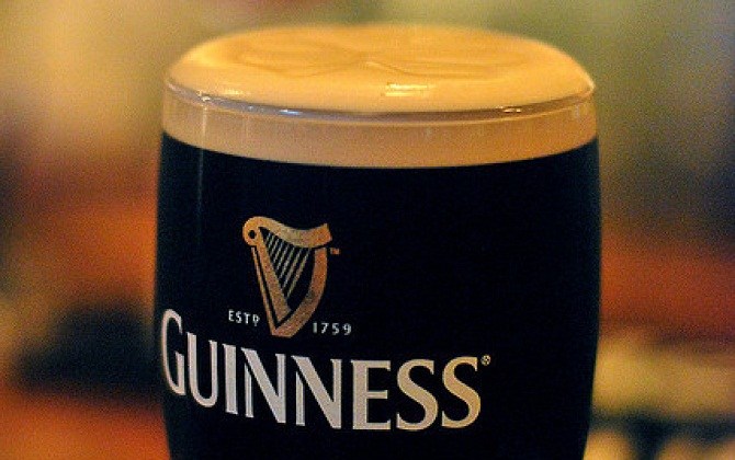 Nếm bia Guinness và tận hưởng hương vị ngon lạ 