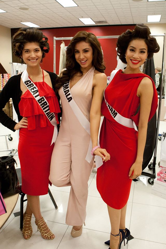 Phạm Hương tiếp tục “ghi điểm” tại Miss Universe 2015