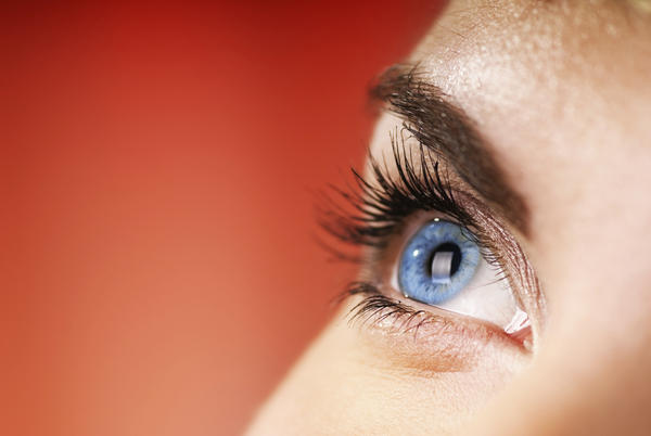 8 nguyên nhân khiến đôi mắt bị đau, sưng mà bạn không nghĩ đến