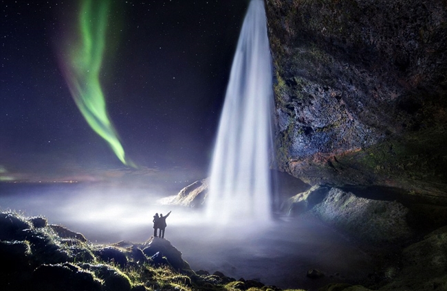 Ngắm vẻ đẹp mê hồn của những thác nước tự nhiên tại Iceland