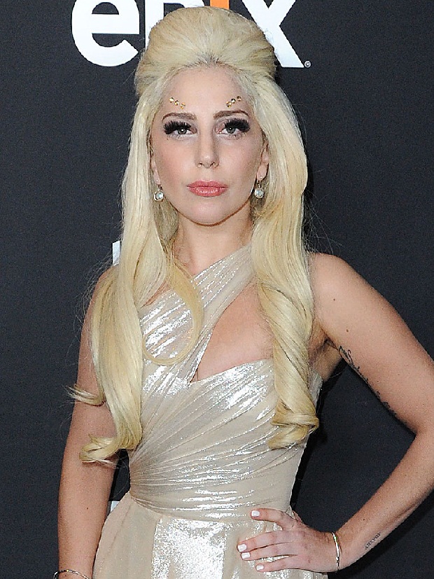Lady Gaga bất ngờ chia sẻ từng bị cưỡng hiếp năm 19 tuổi
