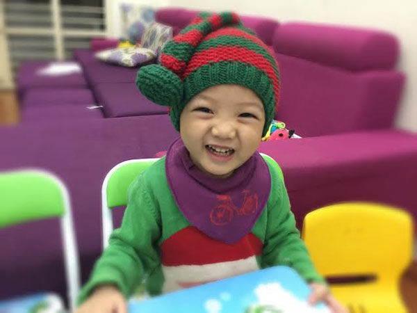 Đan mũ len Giáng sinh cực yêu cho bé