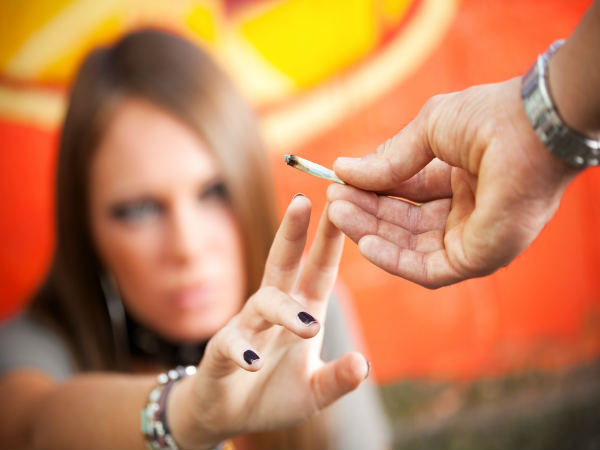 Sự thật tác hại về việc phụ nữ tiếp xúc với thuốc lá nhiều