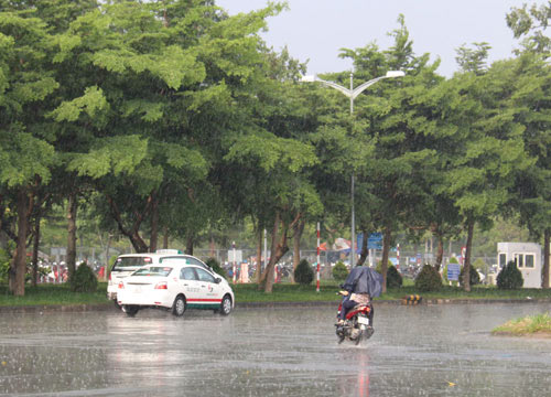 Dự báo thời tiết hôm nay ngày 21/12/2015: Nam Trung Bộ đối mặt mưa lớn