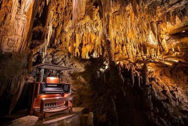 Ấn tượng với cây đàn organ trong hang động dưới mặt đất