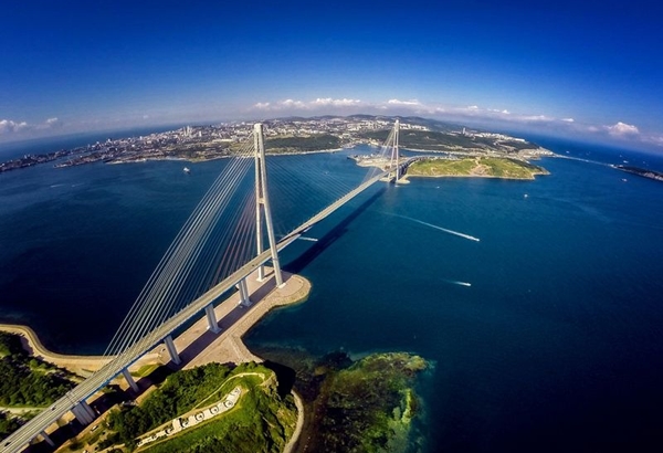 Ấn tượng với cây cầu dài dây văng nhất thế giới tại Nga