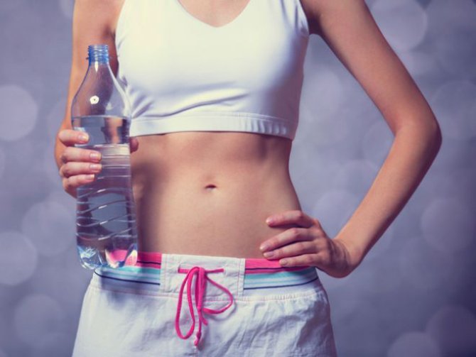 Tìm hiểu về giảm trọng lượng nước cơ thể khi giảm cân
