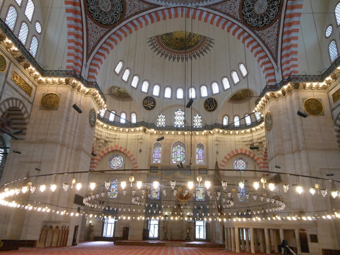 Ghé thăm 9 ngôi đền Hồi giáo đẹp lộng lẫy trên thế giới