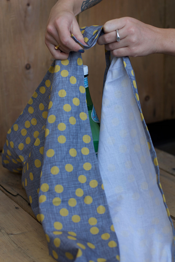 Khám phá những kiểu gói quà bằng vải của Nhật Bản