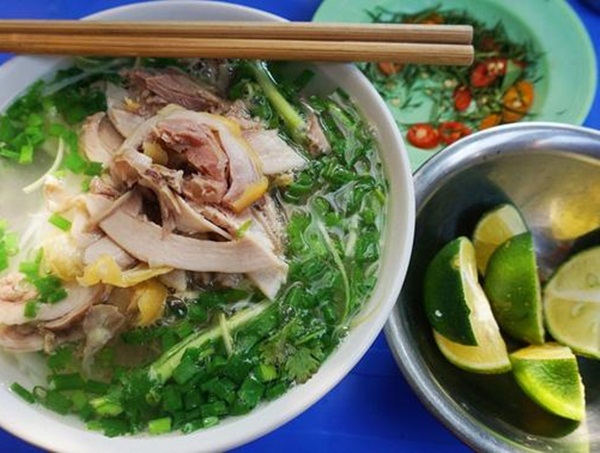 5 quán phở gà ngon ngất ngây không thể bỏ lỡ ở Hà Nội