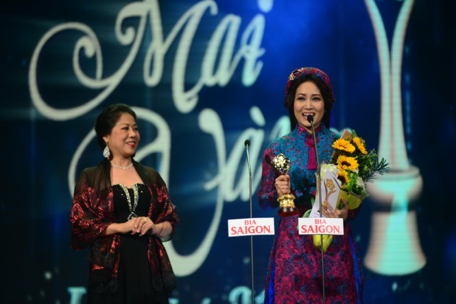 Trường Giang giành “cơn mưa” giải thưởng tại Lễ trao giải Mai Vàng  lần thứ 21 năm 2015