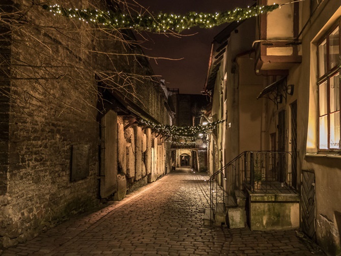 Trở về quá khứ với khu phố cổ giữa lòng thủ đô Estonia