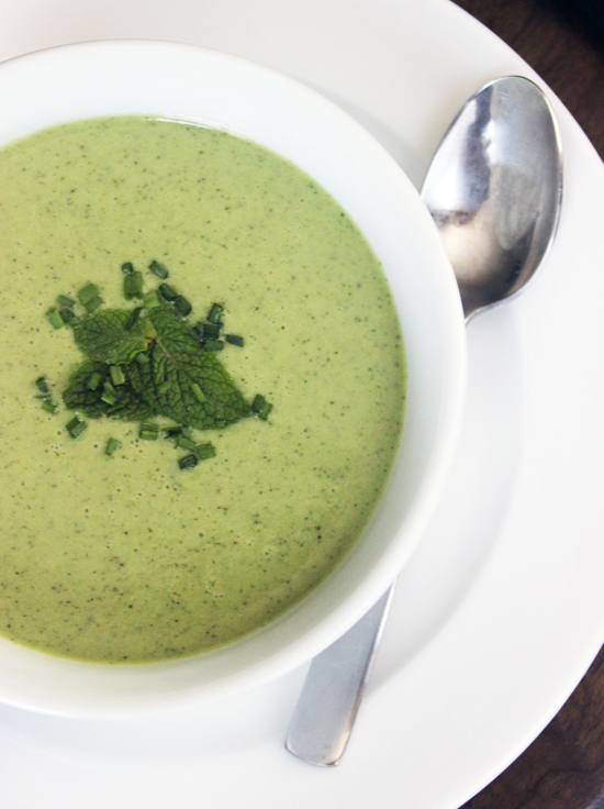 Ăn súp mùa đông: Ấm bụng mà vẫn giữ eo thon