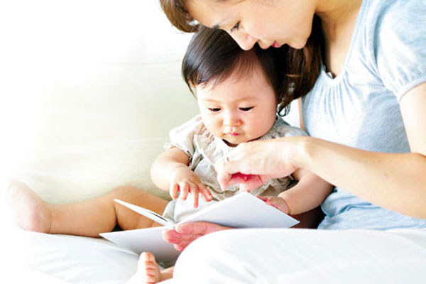 Những phương pháp giúp bé 2 - 3 tuổi phát triển ngôn ngữ cực tốt