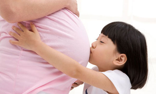 7 điều khác nhau 'chóng mặt' giữa mẹ mang thai lần đầu và lần sau