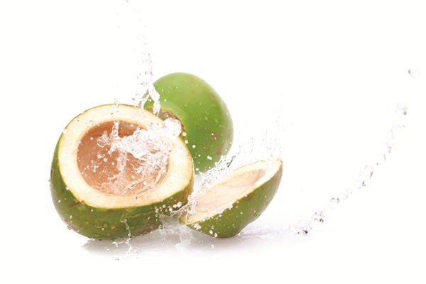 Điều gì sẽ xảy ra nếu bạn uống nước dừa trong 1 tuần?