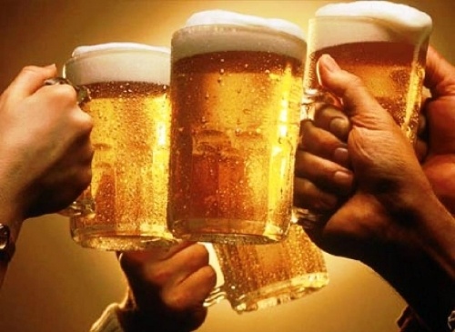 9 bí quyết giúp uống rượu bia không bao giờ say trong những ngày tết