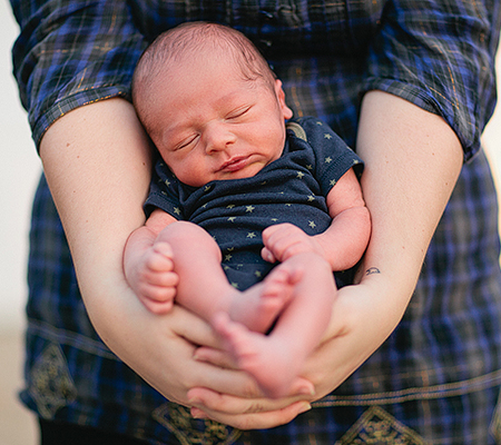 10 bước để “sống sót” ba tháng đầu với một bé sơ sinh