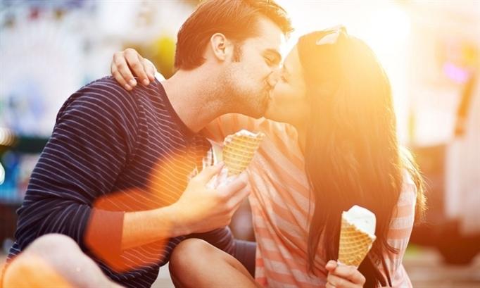 15 điều giúp bạn mang lại niềm vui bất ngờ cho chồng