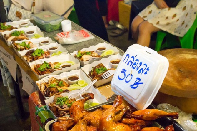 Điểm qua 4 khu chợ đêm nổi tiếng ở Băng Cốc