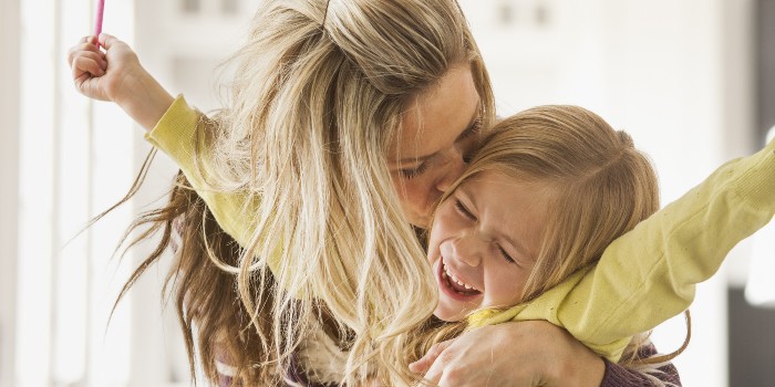 9 điều mẹ cần nói với con gái trước tuổi lên 10