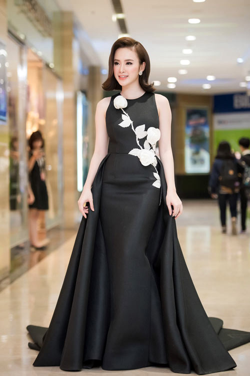 Chi Pu gợi cảm, Đặng Thu Thảo đẹp mong manh
