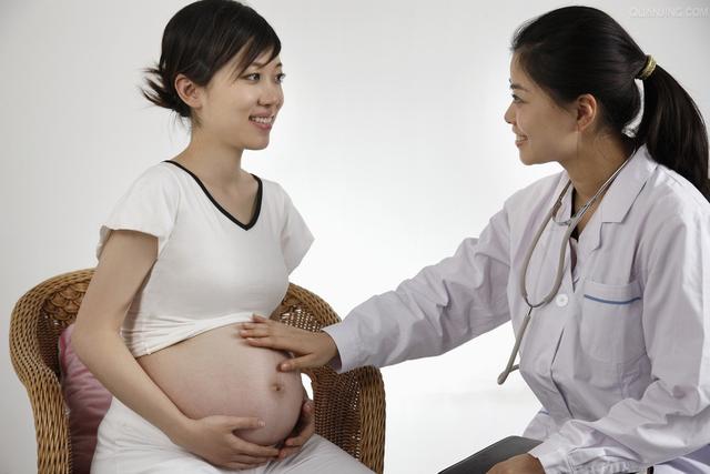 Mách mẹ cách xử lý ngay khi gặp các dấu hiệu nguy hiểm trong thai kì