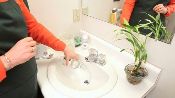 11 công thức tẩy rửa làm sạch nhà cửa mà không dùng hóa chất